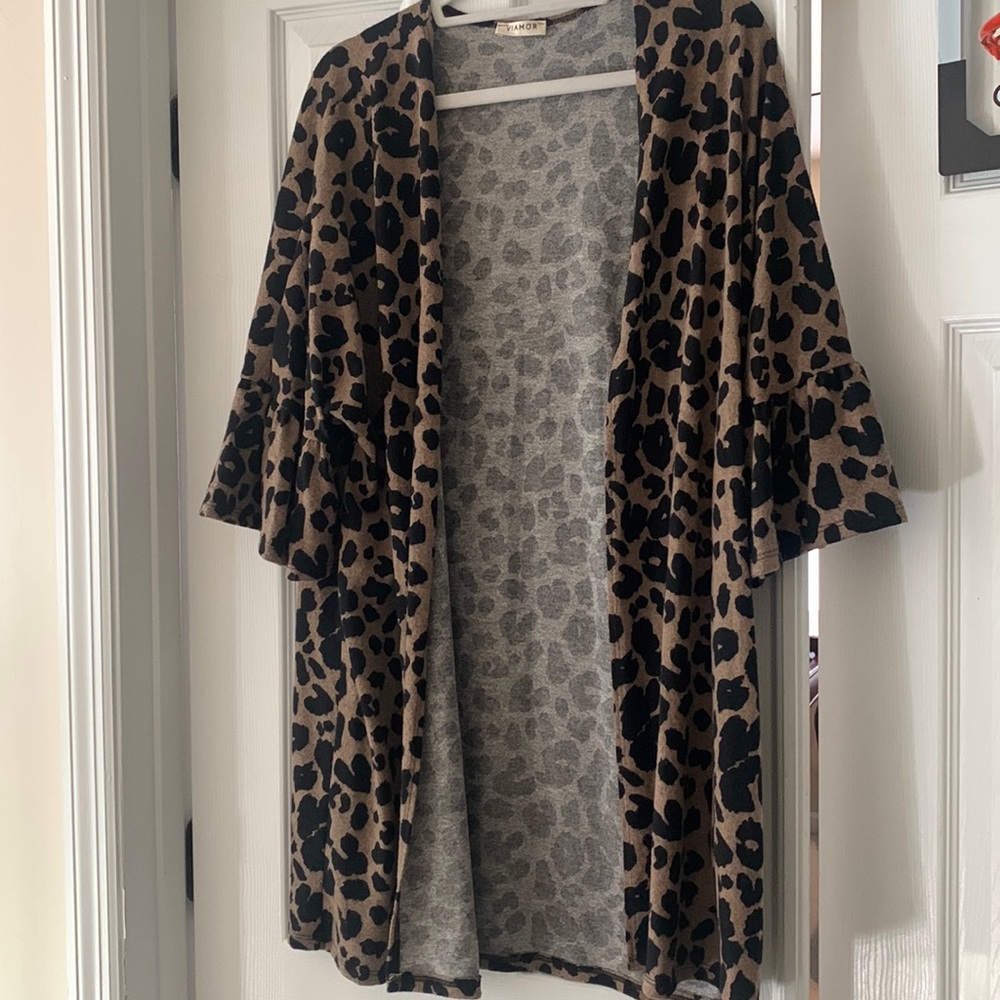 Animal print ruffle sleeve cardigan